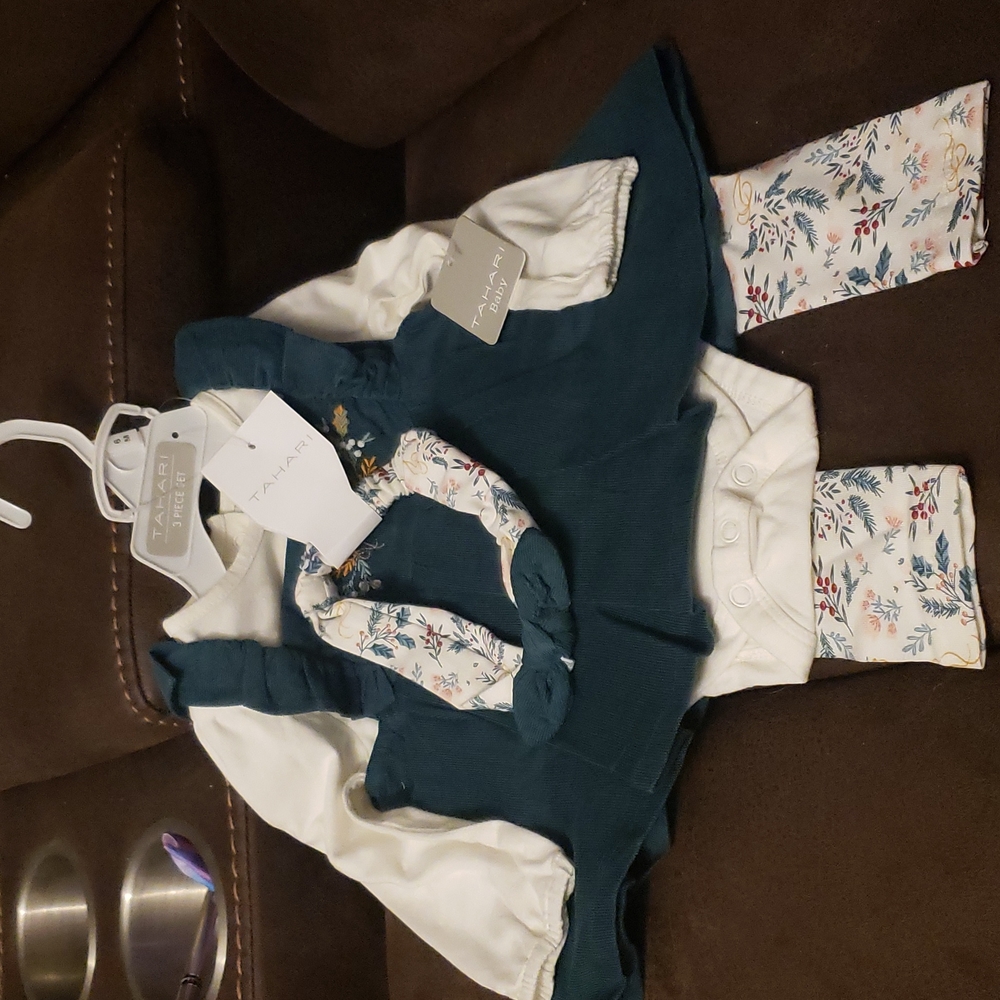 Tahari Girls 3 Piece Corduroy Tunic Legging Set